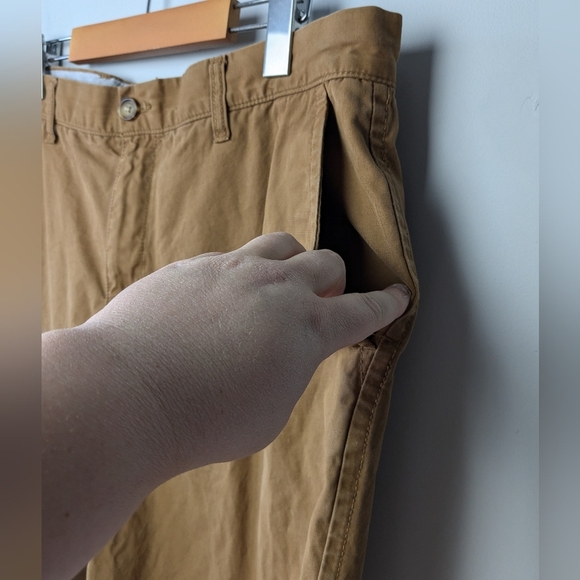 TOMMY HILFIGER Classic Fit Men Short Size 36x34 100% Cotton - Picture 2 of 9